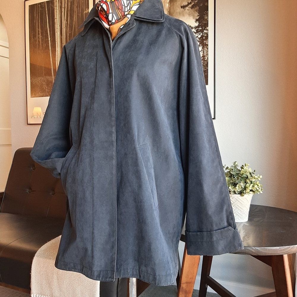 London Fog Black Faux Suede Overcoat with hidden buttons double collar Sz M